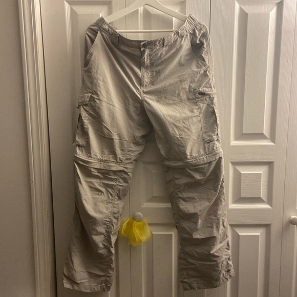 Cream/off white coloured Columbia track pants - Picture 1 of 6